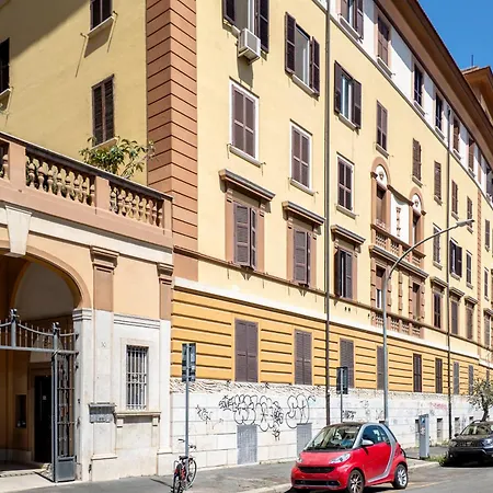 Suitte In San Giovanni Near Basilica - - Daire *